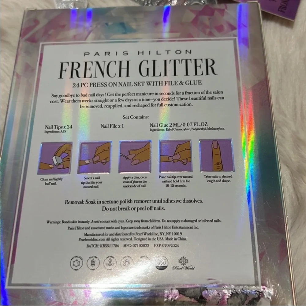 PARIS HILTON 24 Pc Press on Nail Set with File and glue French Glitter